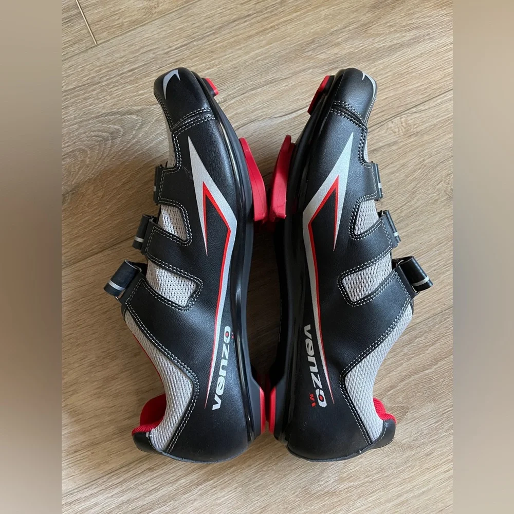 Venzo Cycling Shoes with Delta Clips Peloton Compatible